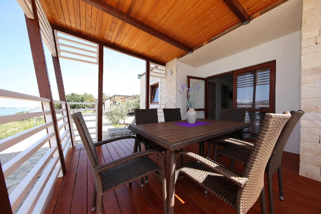 Mobile Home Plumeria 1 Биоград на Мору Екстериор снимка